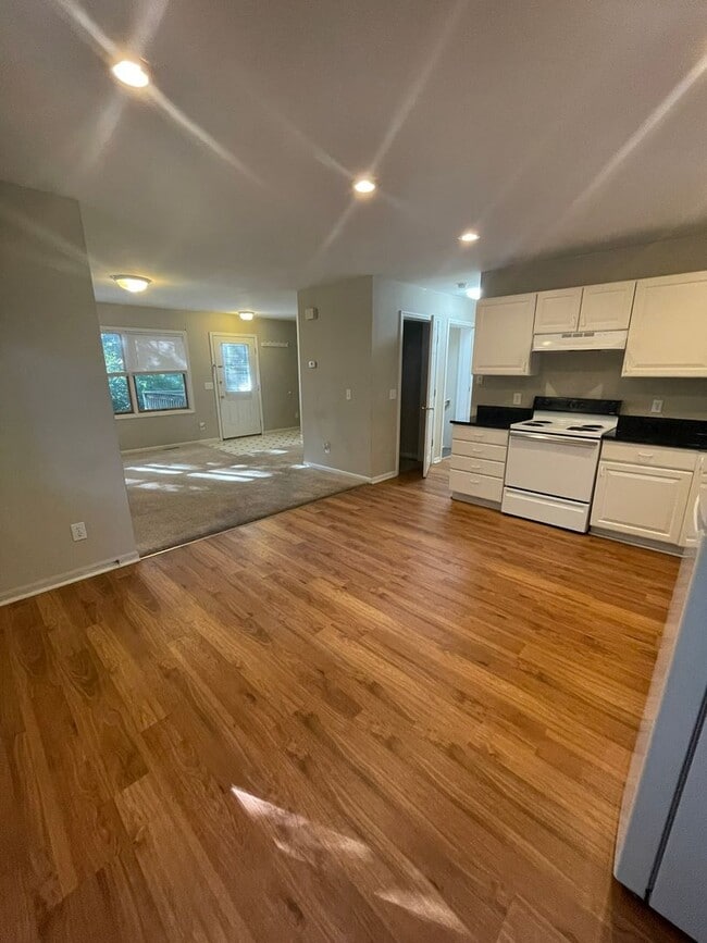 Building Photo - 230/232 Brookridge Rd.