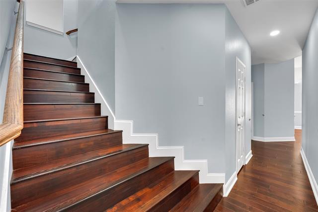 Building Photo - 1653 Churchill Ln