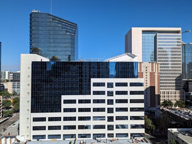 Building Photo - 1240 India St