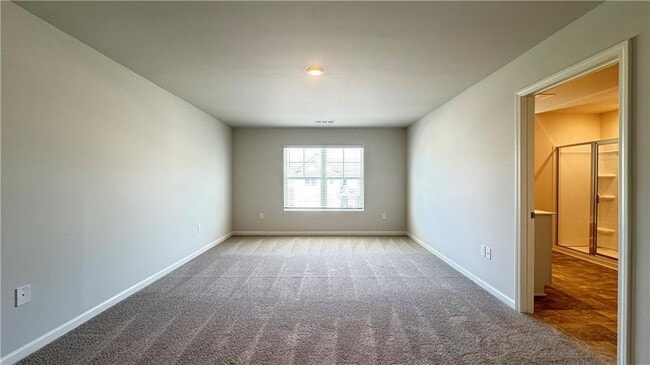 Building Photo - 61 Biltmore Pl