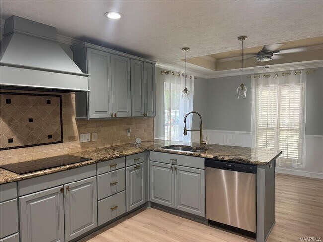 Building Photo - 810 Carter Rd