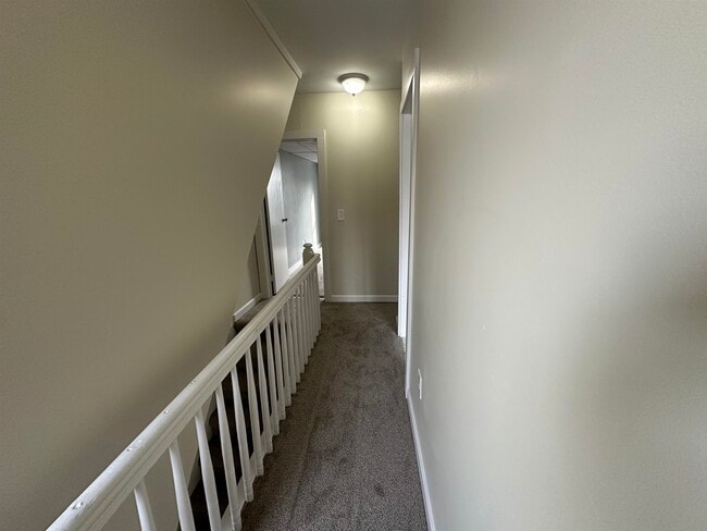 Building Photo - 17 Park St