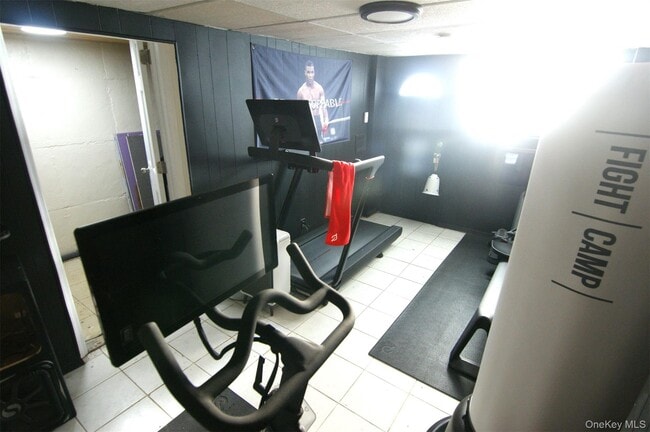 Building Photo - 86-11 256th St