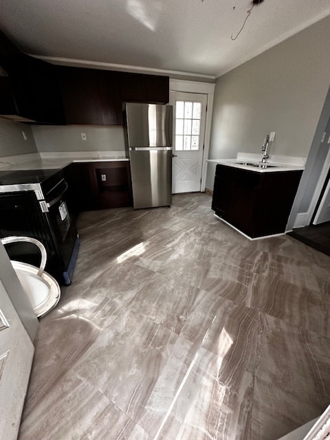 Kitchen - 5897-5901 US-9