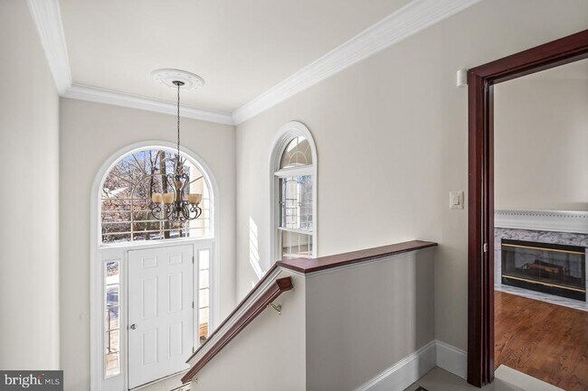 Building Photo - 8330 Westchester Dr