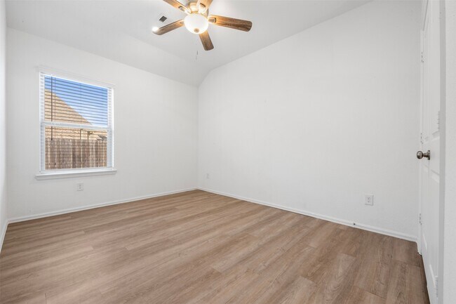 Building Photo - 26707 Andorra Colony Ct