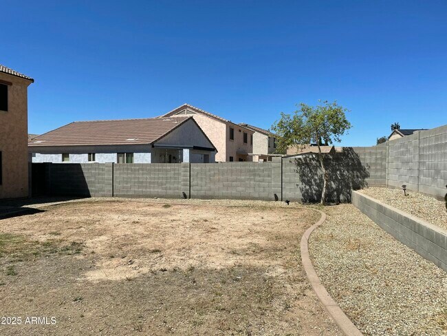 Building Photo - 22038 W Mohave St