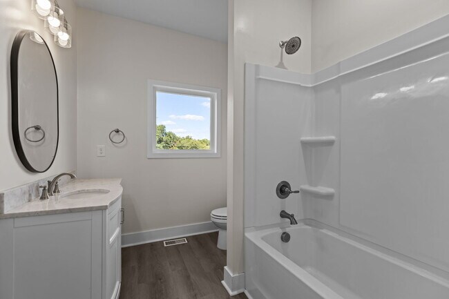 Building Photo - 516 New Bern Ave