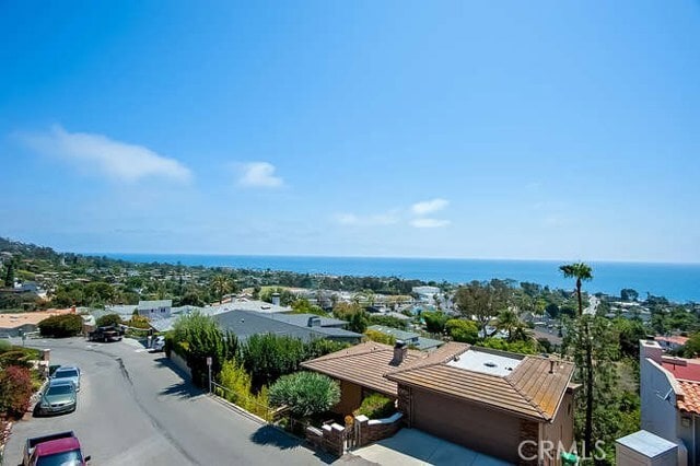 Building Photo - 1020 Skyline Dr