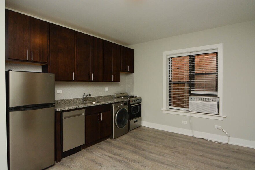 Building Photo - 432.5 W Belden Ave