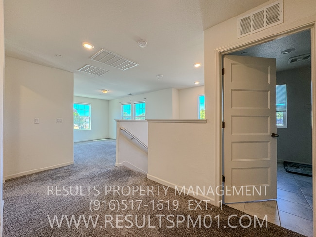 Building Photo - Beautiful Natomas 4 Bedroom Home w Loft