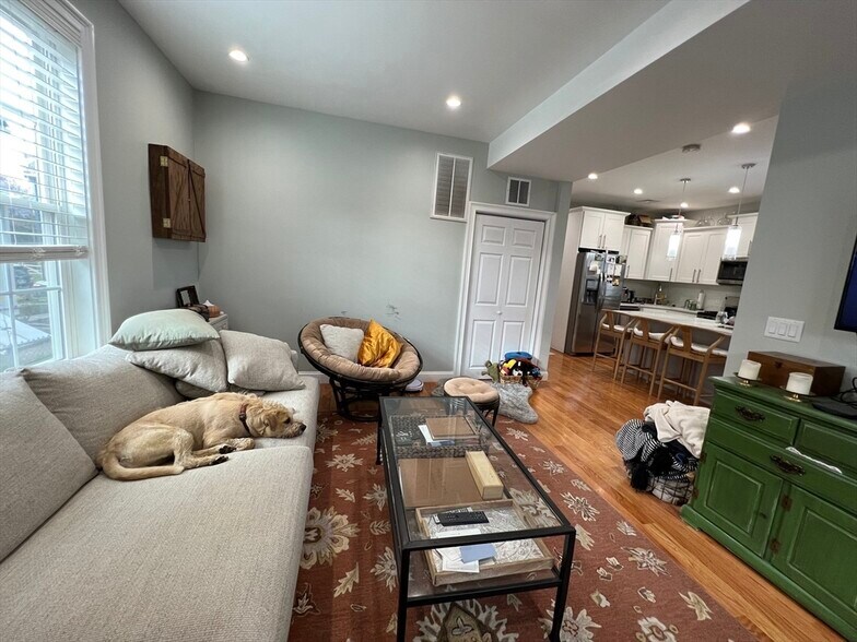 Building Photo - 20 Kenton Rd