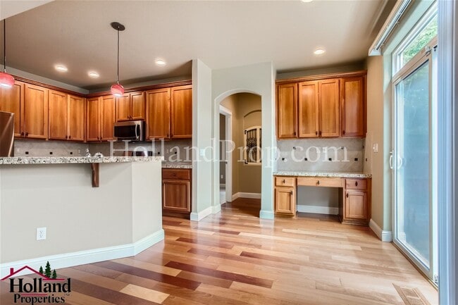 Building Photo - 342 NW Malia Ln