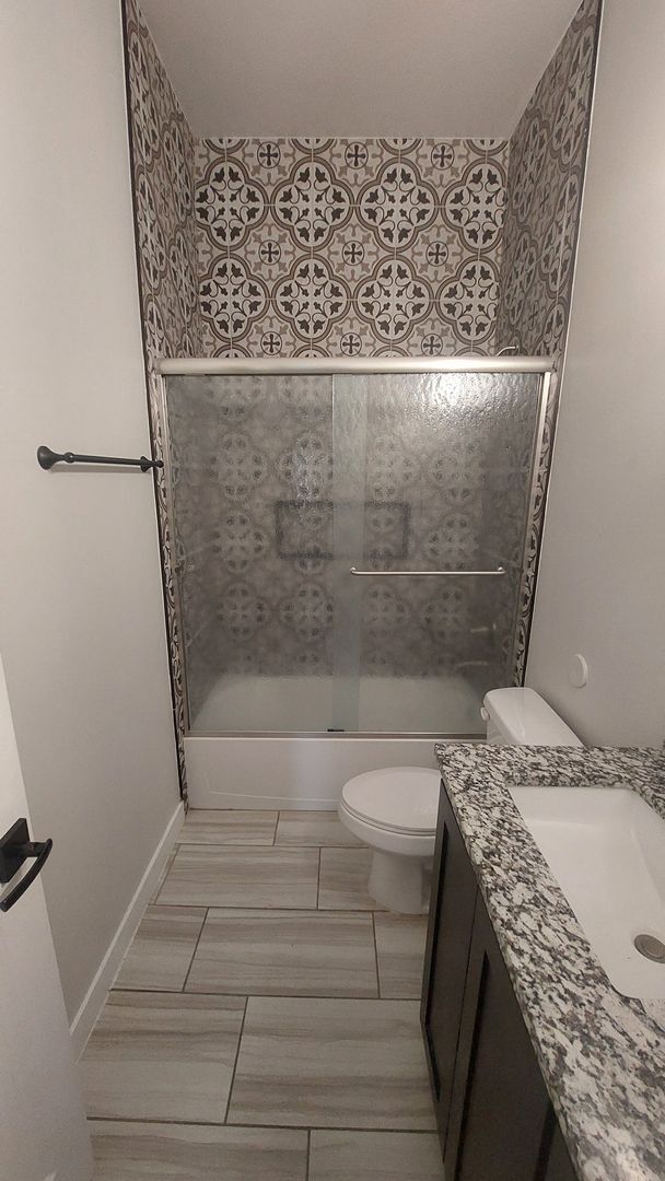Building Photo - Beautiful 4 bedroom 2.5 bathroom home! READY NOW