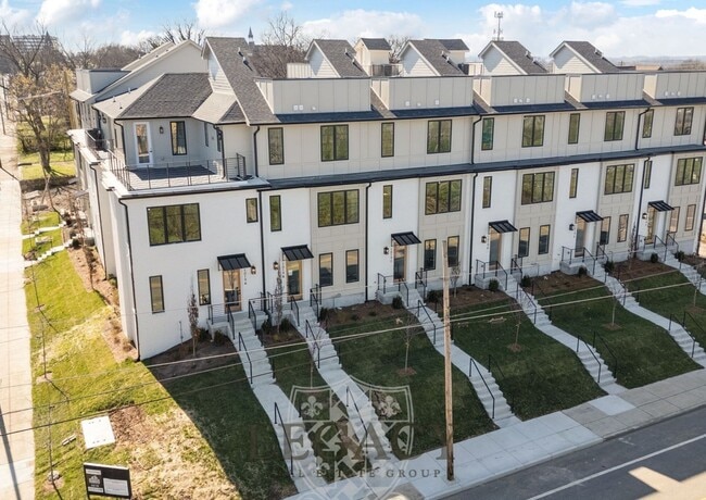 Primary Photo - 1019 12th Ave N