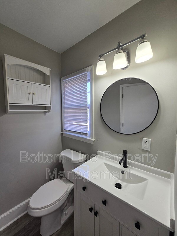 Building Photo - 5949 Quail Hollow Rd
