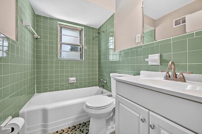Building Photo - 8106 Fawn Ave