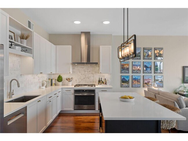 Building Photo - 1240 S 2nd St