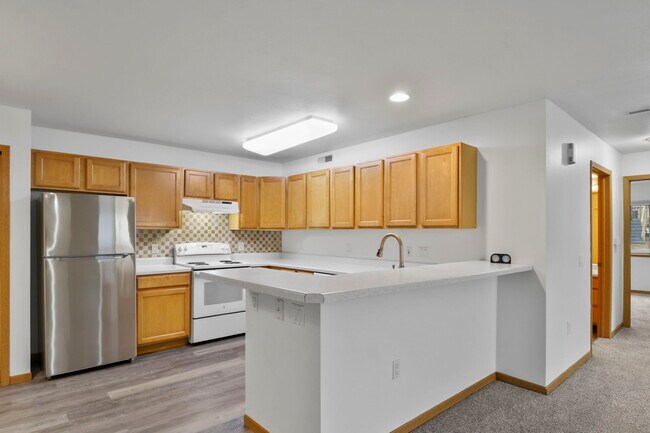 Building Photo - 272 W Main St, Cambridge, WI 53523