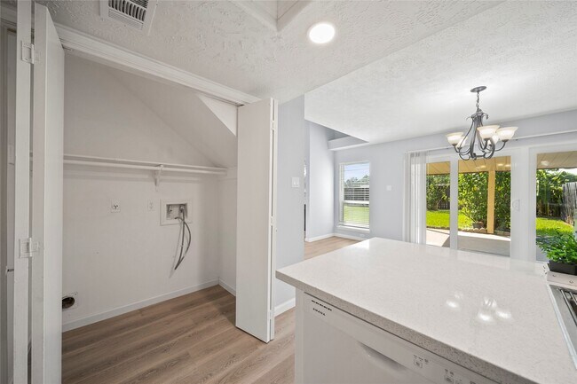 Building Photo - 9418 Westacre Pl
