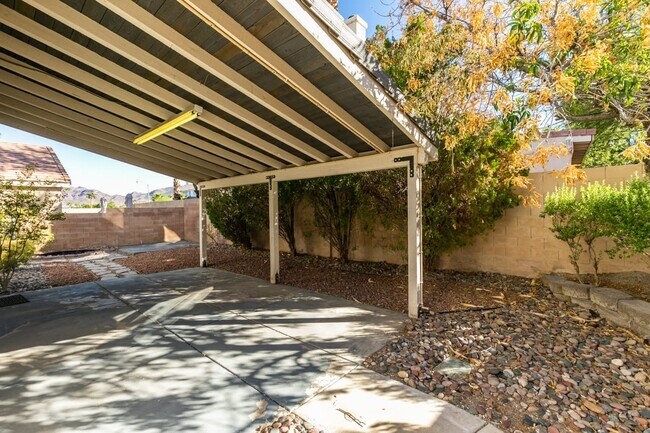 Building Photo - 1707 Millstream Way