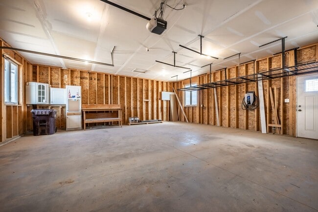 Building Photo - A Beautiful Home in the Heart of Pueblo West!