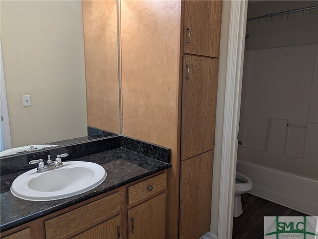 Building Photo - 1213 Exley Dr