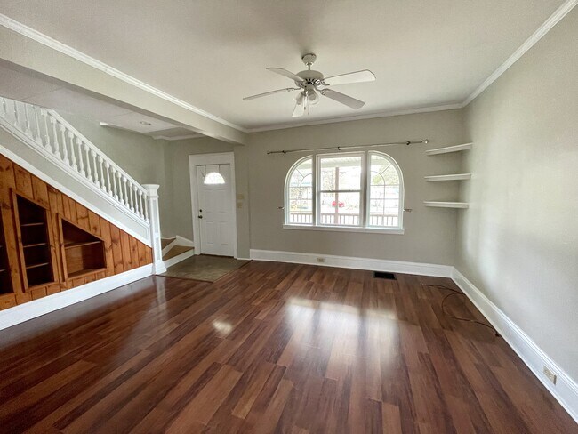 Building Photo - 22 East Ave