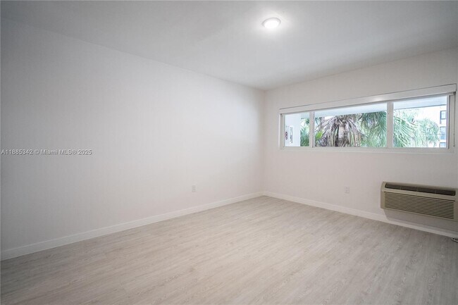 Building Photo - 1185 98th St