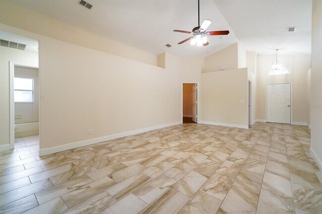 Building Photo - 13518 Briarmoor Ct