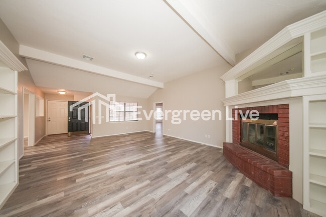 Building Photo - 11901 Blue Moon Ave