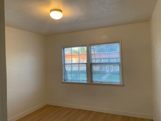 Building Photo - Tian Xiang Xu (IPM2176)