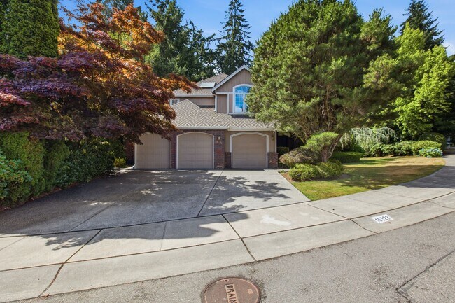 Building Photo - 16323 NE 50th Way