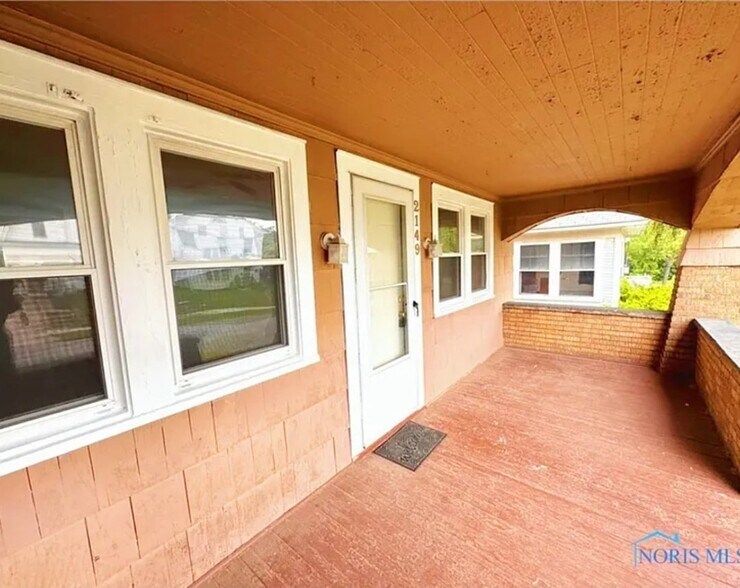 Building Photo - 2149 Alvin St