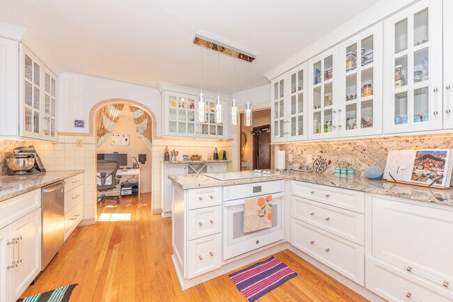 Building Photo - 1911 Geddes Ave