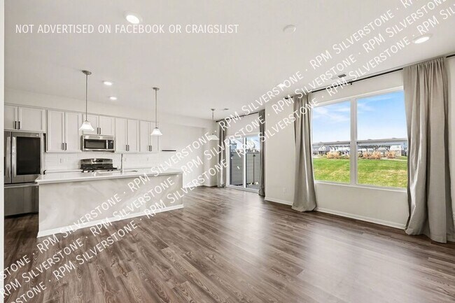 Building Photo - 8727 Pioneer St