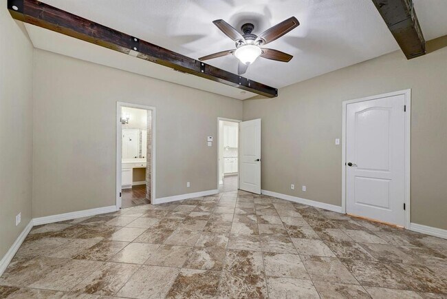Building Photo - 114 Highalea Ct