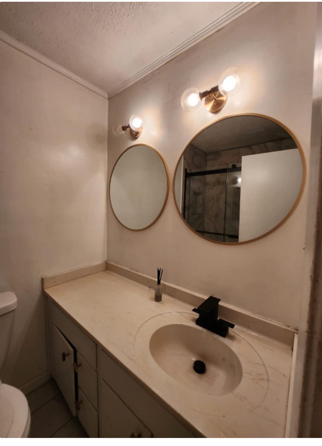 Building Photo - 2805 Northeast Expy