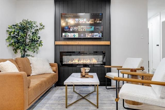 Building Photo - 718 Tearose Dr