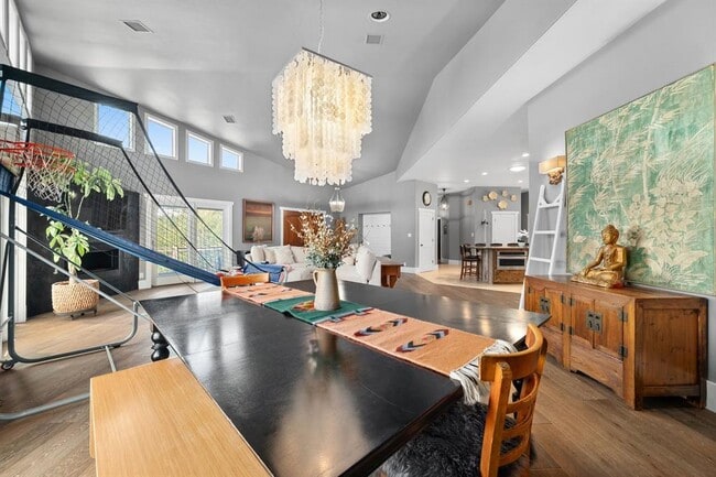 Building Photo - 2001 Mestena Trail