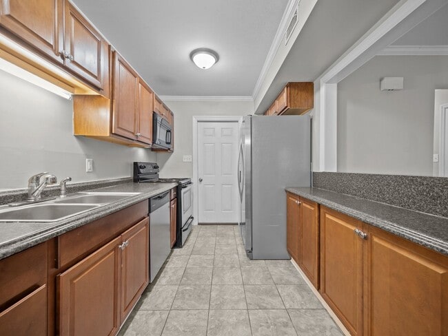 Building Photo - Welcome to Branchwood Townhouse!