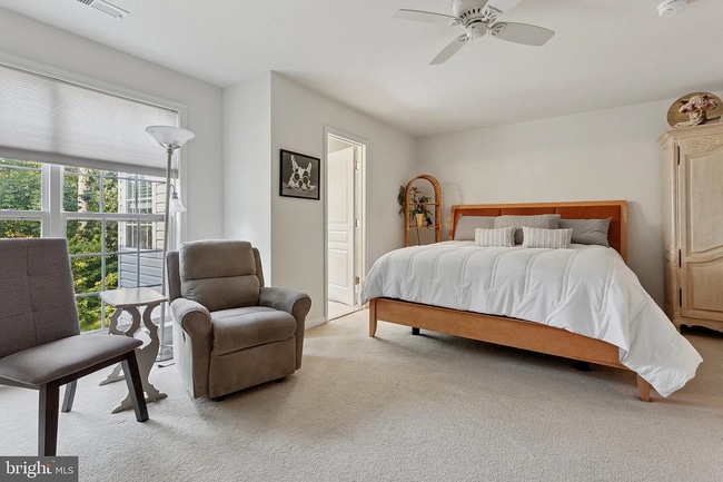 Building Photo - 204 Hudson Dr