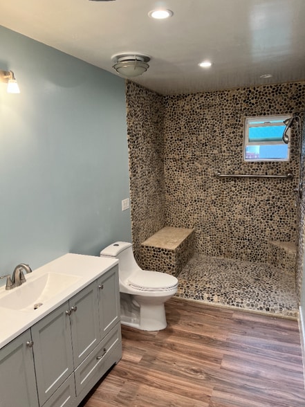 Building Photo - 26033 Fallbrook