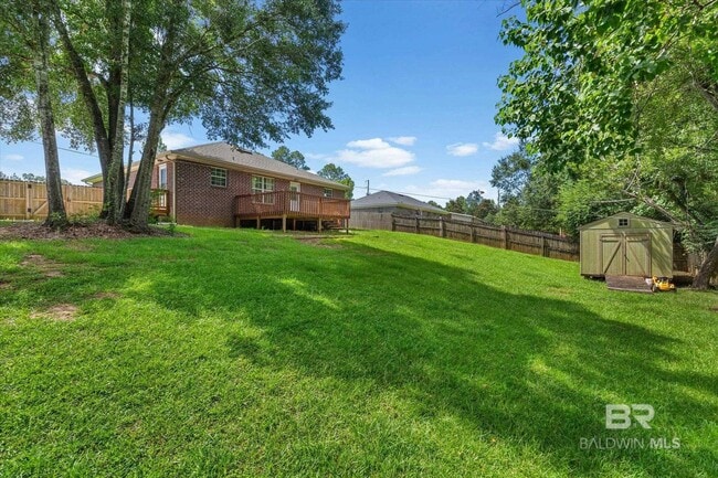 Building Photo - 15982 Pecan View Dr