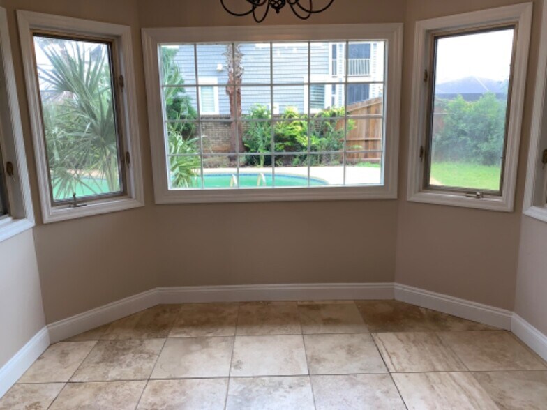 Building Photo - 102 Buccaneer Dr