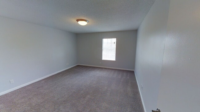 Bedroom - Lakestone