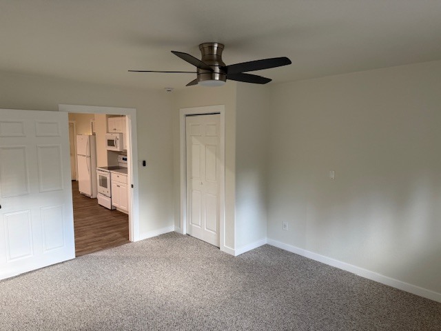 Bedroom - 1901 La Brant Rd