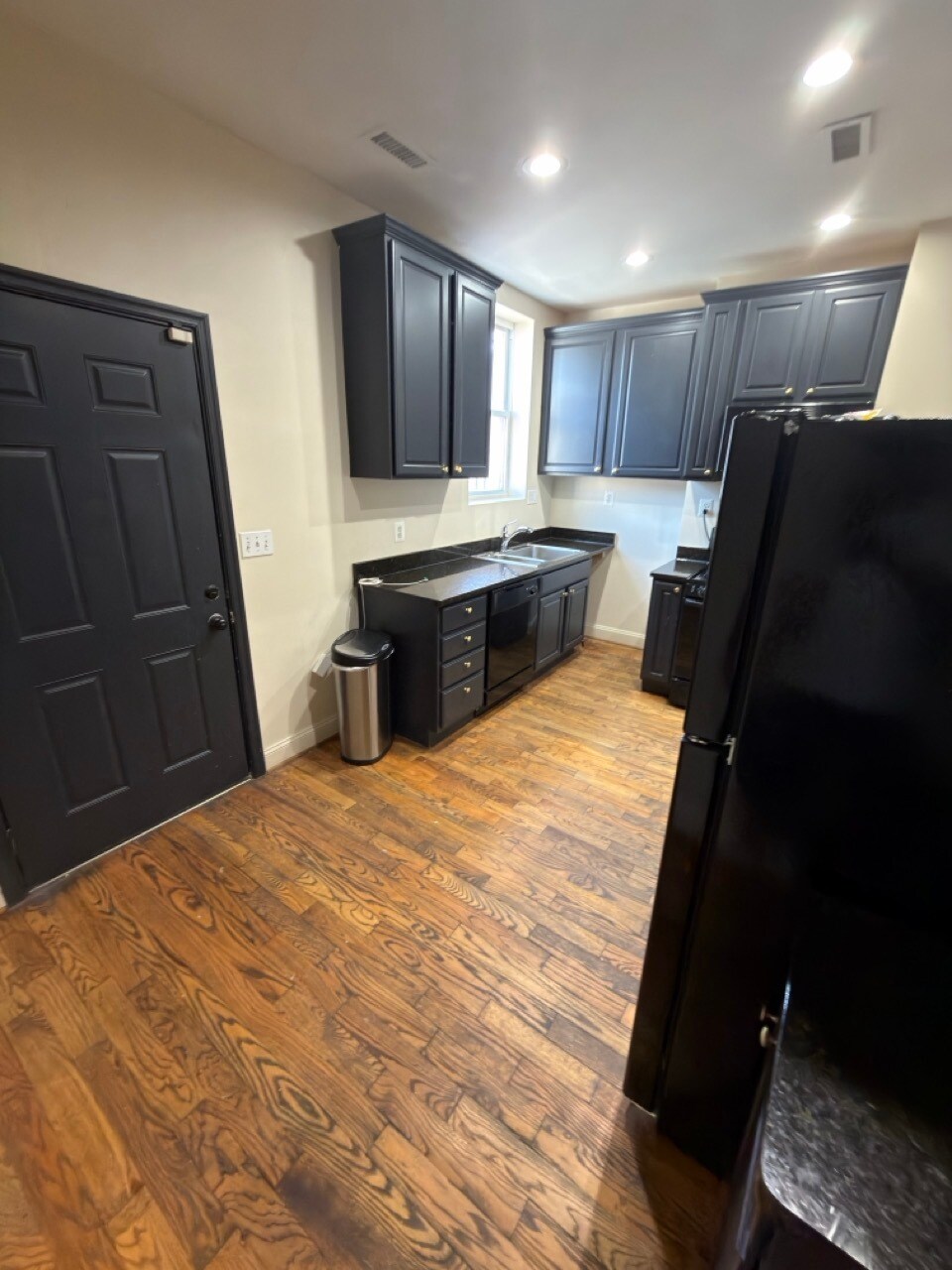 Building Photo - 1727 New Jersey Ave NW