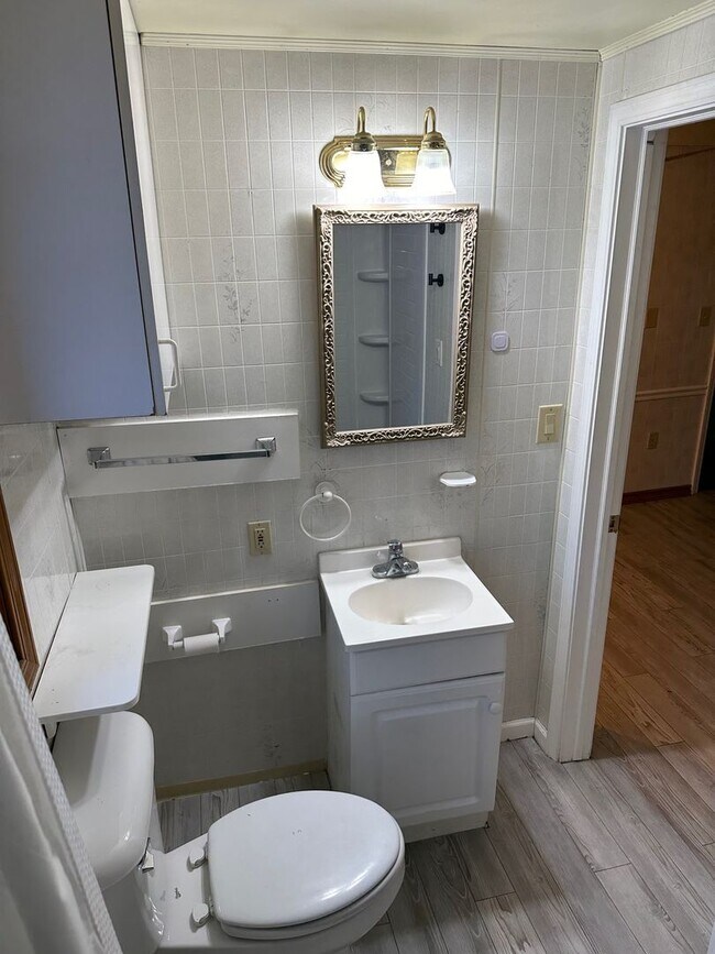 Building Photo - MGAM-MI-Andersonville Rd