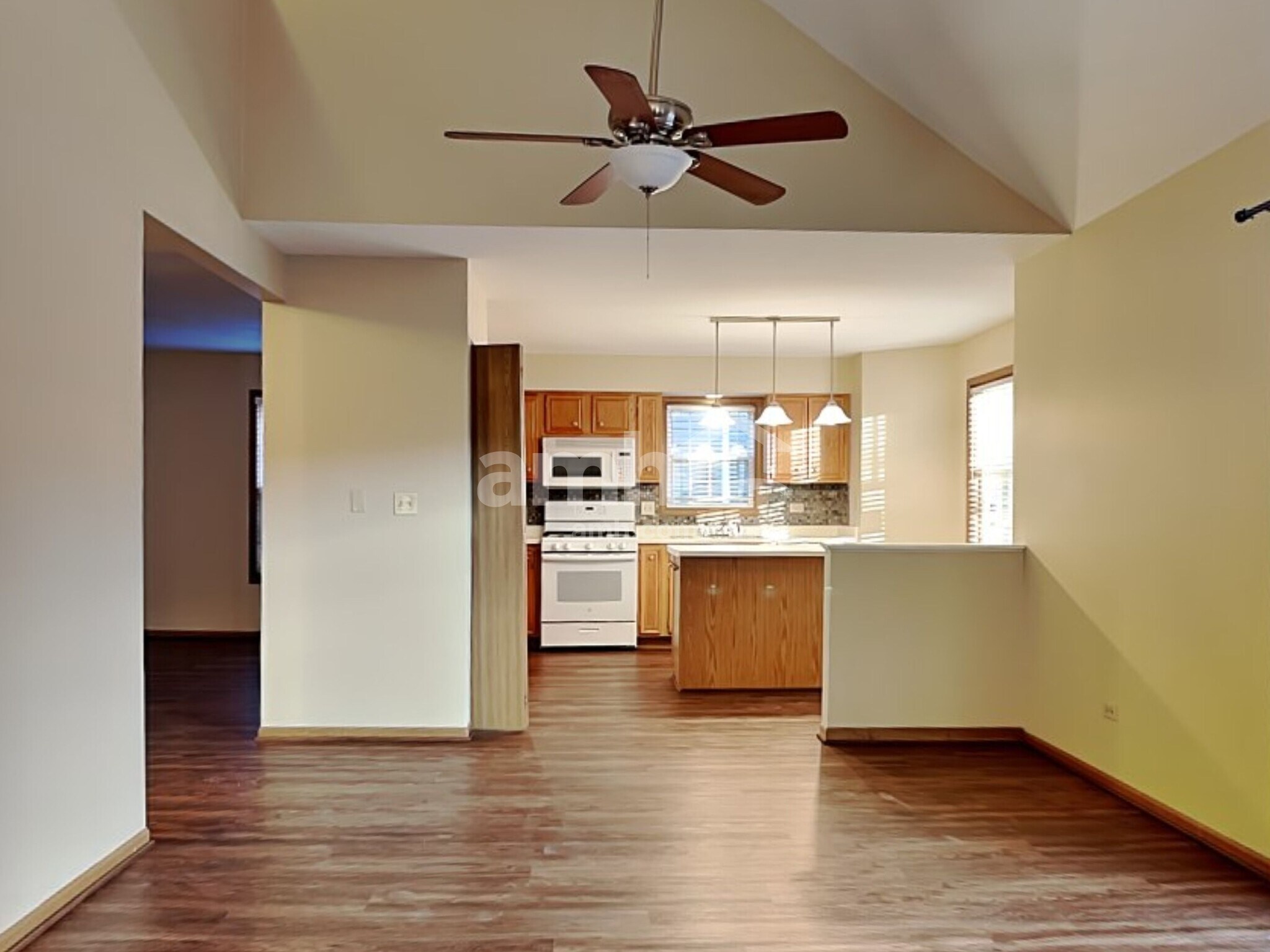 Building Photo - 4506 W Riverside Dr